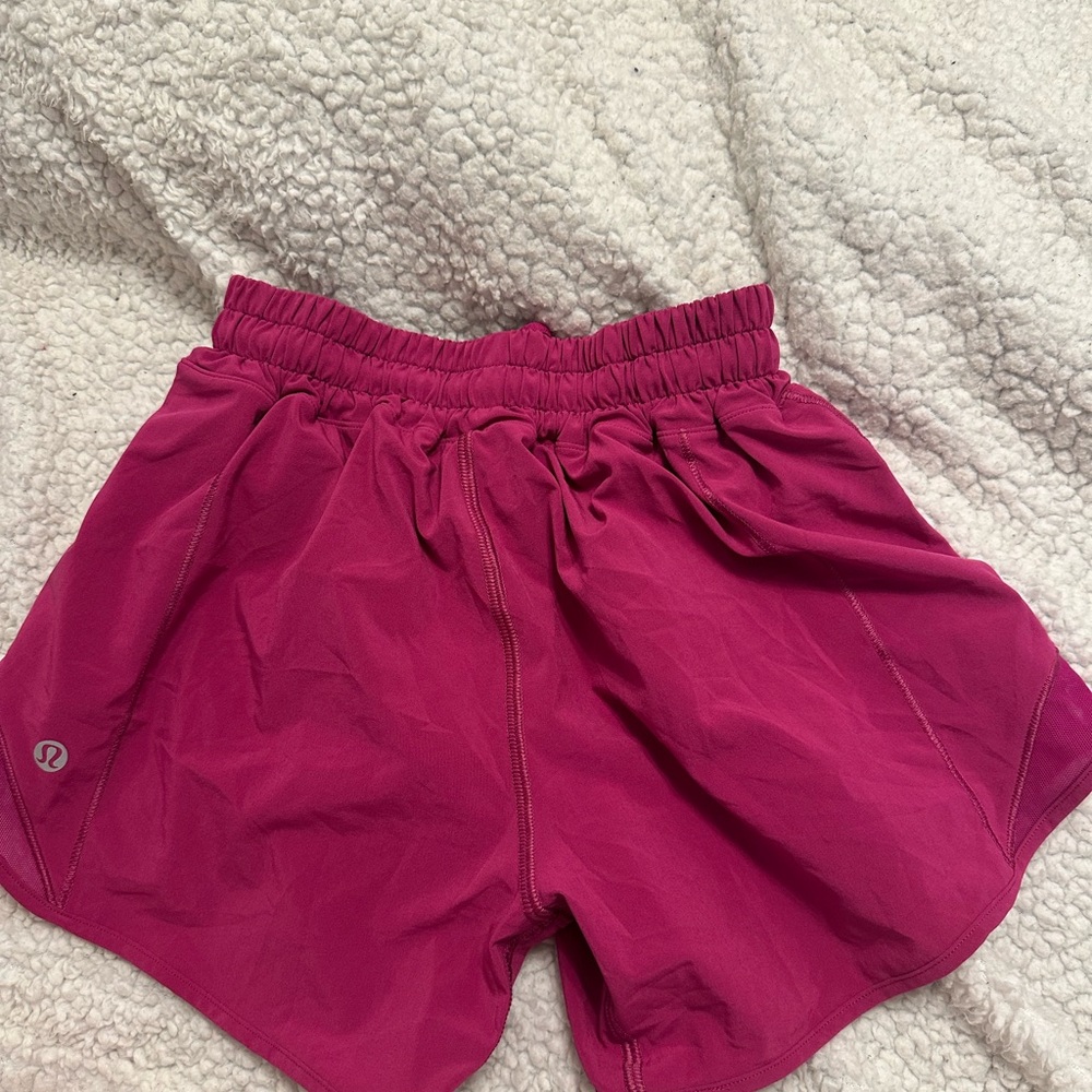 Hotty Hot Low-Rise Lined Short 4" (ripened raspberry) size 2